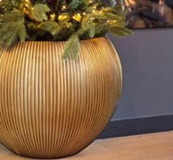 Capi Europe - Vaas Bol Groove XL - 63x51 - Goud - Bloempot Voor Binnen - Opening ⌀42 - GVGB271 -Tuinartikelen Winkel 1200x1110 2