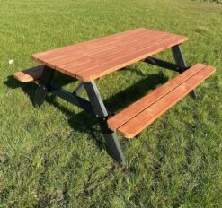 Goedkopepicknicktafels.nl | Zwart Bruine XL Picknicktafel Bruno | Tuintafel 6 Persoons | Bruin Zwart Gespoten Gedroogd Grenen Hout! -Tuinartikelen Winkel 1200x1127