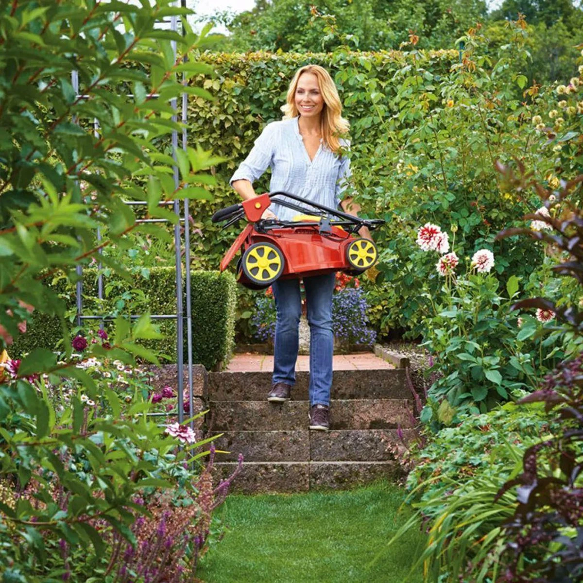 WOLF-Garten A 340 E Elektrische Grasmaaier - 1400 W - 34 Cm Maaibreedte - 30 Liter Opvangbak - Centrale Hoogte-instelling 5 WOLF-Garten A 340 E Elektrische Grasmaaier - 1400 W - 34 Cm Maaibreedte - 30 Liter Opvangbak - Centrale Hoogte-instelling - Image 5