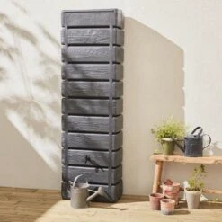 Regenton Muurtank, Grandval 300L, Antraciet Kunststof, Imitatiehout, Met Gootaansluitset Inbegrepen -Tuinartikelen Winkel 1200x1200 1591