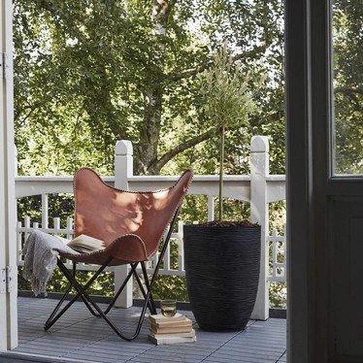 Capi Europe - Vaas Elegant Deluxe Rib NL - 40x60 - Zwart - Voor Binnen En Buiten - KBLR1131 2 Capi Europe - Vaas Elegant Deluxe Rib NL - 40x60 - Zwart - Voor Binnen En Buiten - KBLR1131 - Image 2