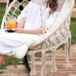 Hangstoel, Hangschommel, Hangstoel Met Een Dik Kussen, Tot 120 Kg Belastbaar, Voor Tuin, Balkon, Woonkamer, Terras, Scandinavische Stijl, Modern, Beige HMDC042M01 -Tuinartikelen Winkel 1200x1200 318