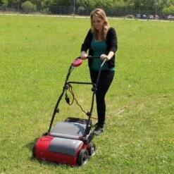 Einhell Verticuteerder En Beluchter RG-SA 1433 (1400 W - 33 Cm Werkbreedte - 3-voudige Hoogteverstelling - 28 L - Aanbevolen Voor Oppervlaktes Tot 400 M²) 31 Einhell Verticuteerder En Beluchter RG-SA 1433 (1400 W - 33 Cm Werkbreedte - 3-voudige Hoogteverstelling - 28 L - Aanbevolen Voor Oppervlaktes Tot 400 M²) -Tuinartikelen Winkel 1200x1200 989