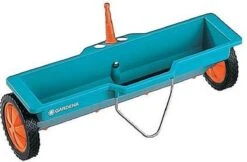 GARDENA Combisysteem Strooiwagen - 40 Cm Strooibreedte - Inhoud 3 Liter - Geschikt Voor 100m² -Tuinartikelen Winkel 1200x789 3