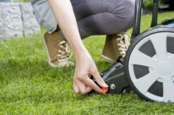 GARDENA Kooimesmaaier 330 Grasmaaier - Maaibreedte 33 Cm - Gazons Tot Ca. 150 M² 22 GARDENA Kooimesmaaier 330 Grasmaaier - Maaibreedte 33 Cm - Gazons Tot Ca. 150 M² -Tuinartikelen Winkel 1200x799 125