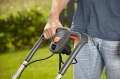 GARDENA - PowerMax™ 1200/32 0- Grasmaaier (gemotoriseerd) - Maaibreedte 32 Cm -Tuinartikelen Winkel 1200x799 96