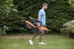 Black & Decker BLACK+DECKER BCMW3318L2-QW Grasmaaier - 18V - 33cm - Incl. 2 Accu's En Lader -Tuinartikelen Winkel 1200x800 234