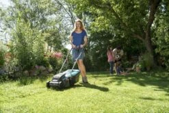 GARDENA - PowerMax™ 1200/32 0- Grasmaaier (gemotoriseerd) - Maaibreedte 32 Cm -Tuinartikelen Winkel 1200x800 366