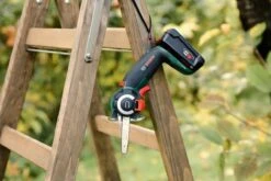 Bosch AdvancedCut 18 Microkettingzaag - Met 1 X 18 V Accu En Lader -Tuinartikelen Winkel 1200x800 420