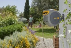 Hozelock AutoReel Slangenhouder / Wandslangbox 20m - Ø12,5mm 34 Hozelock AutoReel Slangenhouder / Wandslangbox 20m - Ø12,5mm -Tuinartikelen Winkel 1200x816 2