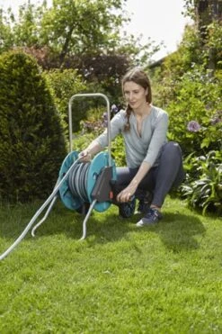 GARDENA - AquaRoll CleverRoll S Set Slangenwagen - Incl. 20 M Slang - Maximaal 40 M Opbergcapaciteit -Tuinartikelen Winkel 798x1200 11