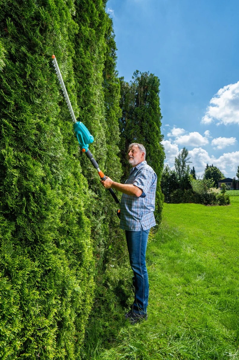 GARDENA - THS 42/18v Accu - Heggenschaar - 42cm - Met Draaibare Kop 4 GARDENA - THS 42/18v Accu - Heggenschaar - 42cm - Met Draaibare Kop - Image 4