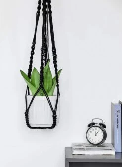 4 Stuks Luxe Macrame Plantenhangers - Boho Handgeweven Katoen Hangpot Voor Binnen/Buiten - Hangende Bloempot Met Kralen - Macramé Touw/Koord Hangplant Houder - Bohemian Wandhanger Decoratie - Plant Hanger - Verticale Tuin Bloempothouder Planthanger -Tuinartikelen Winkel 880x1200 3